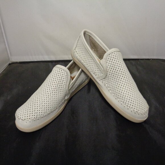 Brand New Minnetonka 674P slip-ons Pacific White Multiple Sizes New In Box F53 - Picture 1 of 6